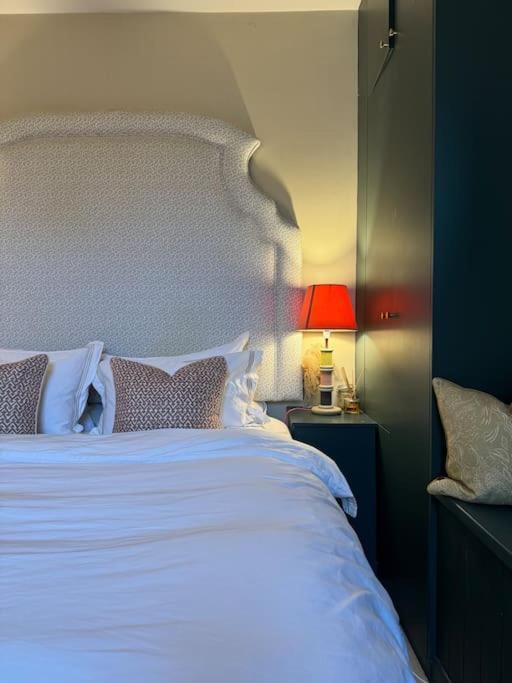 Homely Flat, Near Notting Hill Appartamento Londra