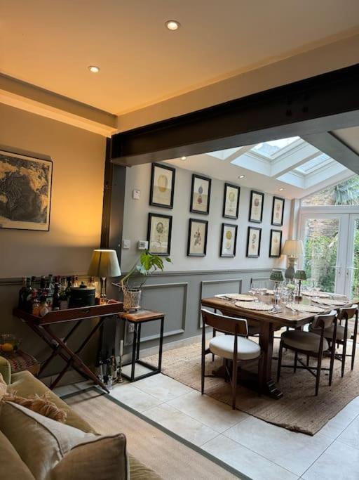 Homely Flat, Near Notting Hill * Londra
