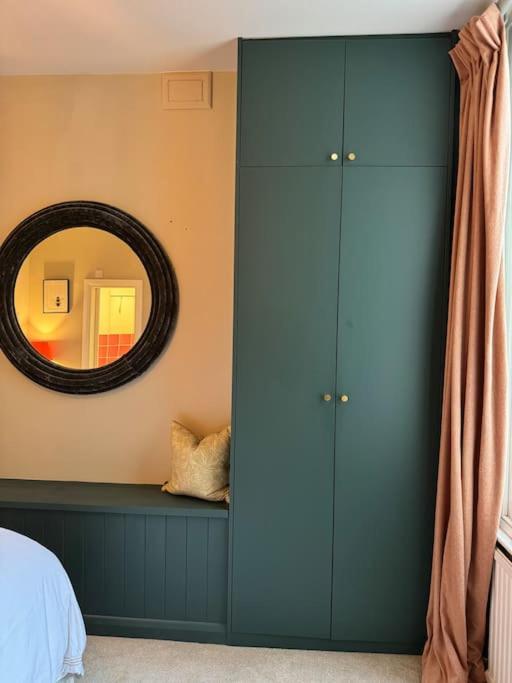 Appartamento Homely Flat, Near Notting Hill Londra