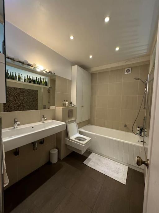 Homely Flat, Near Notting Hill Appartamento *
