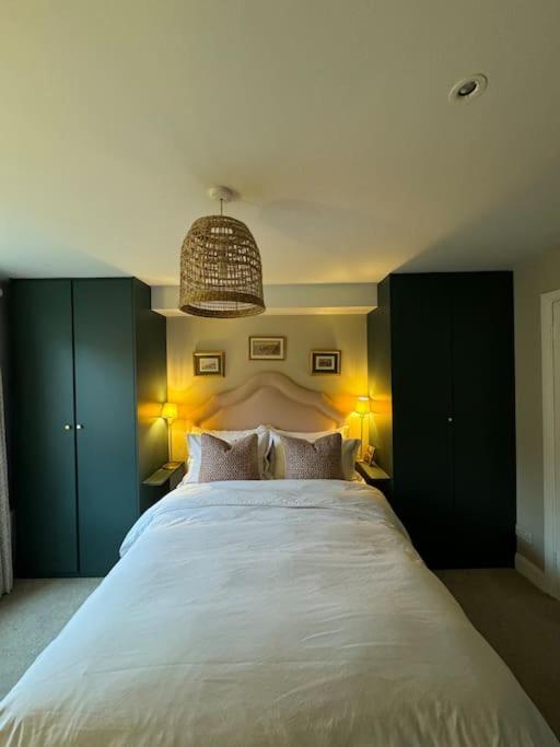 Homely Flat, Near Notting Hill *
